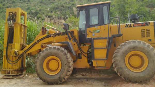 点夯机_工程机械设备租赁|广州机械设备租赁|推土机|装载机|压路机|广州天生赢家凯发一触即发机械设备租赁有限公司|天生赢家凯发一触即发机械设备_工程机械设备租赁 - 广州天生赢家凯发一触即发机械设备租赁有限公司